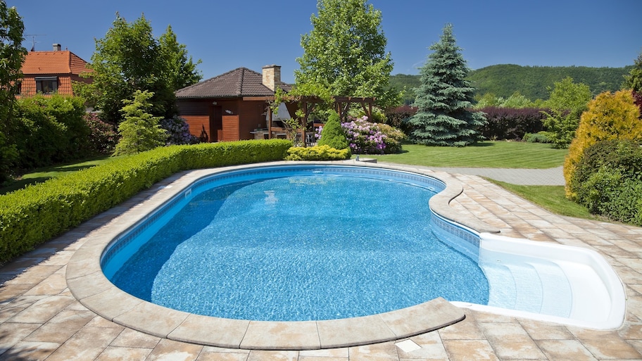 Pool Accessories: What You Need to Make Your Pool Experience the Best post thumbnail image